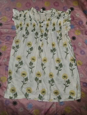 Lucky Brand White Floral Smocked Button-Front Tunic with Yellow Flowers